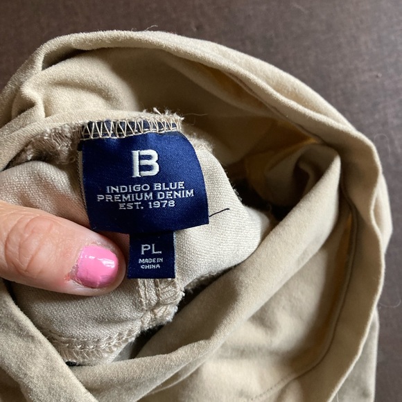 2 Pregnancy Maternity Pants Bundle - Picture 7 of 7